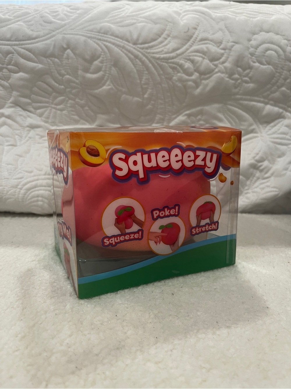 Squeezy Peach squishy
